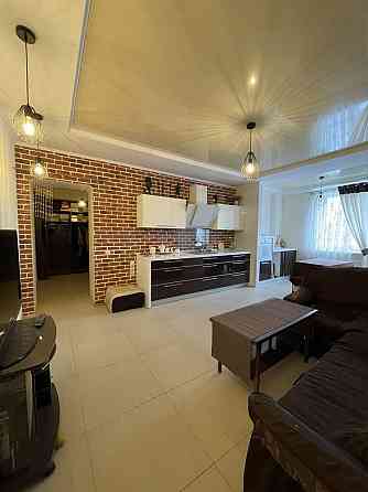 Большая супер квартира! 2к + кухня столовая Чорноморськ