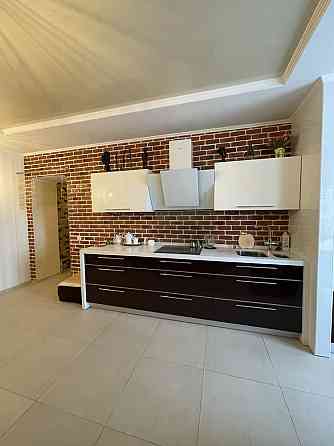 Большая супер квартира! 2к + кухня столовая Чорноморськ