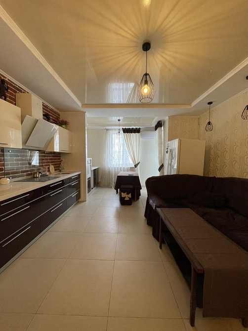 Большая супер квартира! 2к + кухня столовая Чорноморськ - зображення 3