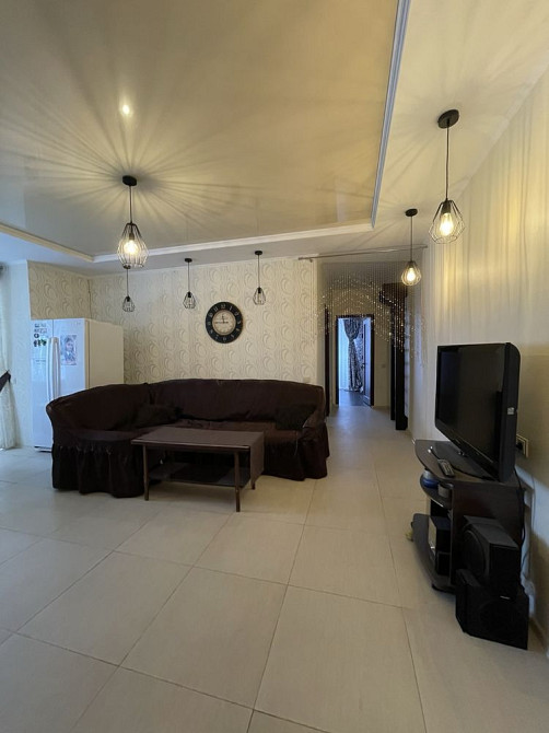 Большая супер квартира! 2к + кухня столовая Чорноморськ - зображення 5