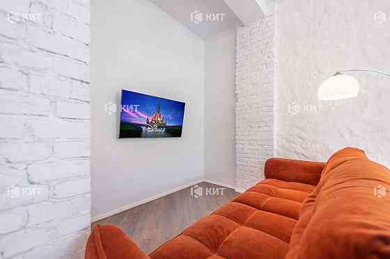 3к.75м2 Центр (Госпром, ул. Юры Зойфера 7, м. Научная) 128890 Харьков