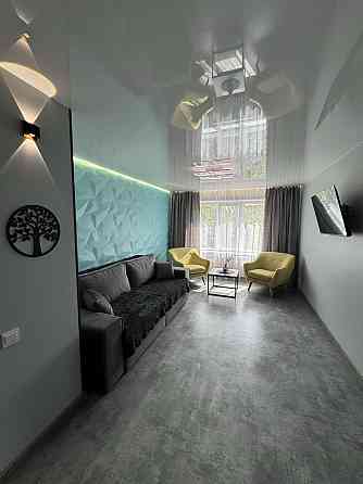 Продается 3 комнатная в центре, возле семьи Дружківка