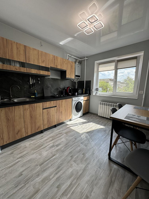 Продается 3 комнатная в центре, возле семьи Дружківка - зображення 3