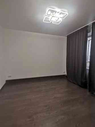 Продам 3 комн. квартиру на 5 микрорайоне с АГО и ремонтом Каменское (Запорожская обл.)