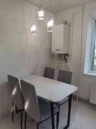 Продам 3 комн. квартиру на 5 микрорайоне с АГО и ремонтом Каменское (Запорожская обл.)