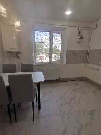 Продам 3 комн. квартиру на 5 микрорайоне с АГО и ремонтом Каменское (Запорожская обл.)