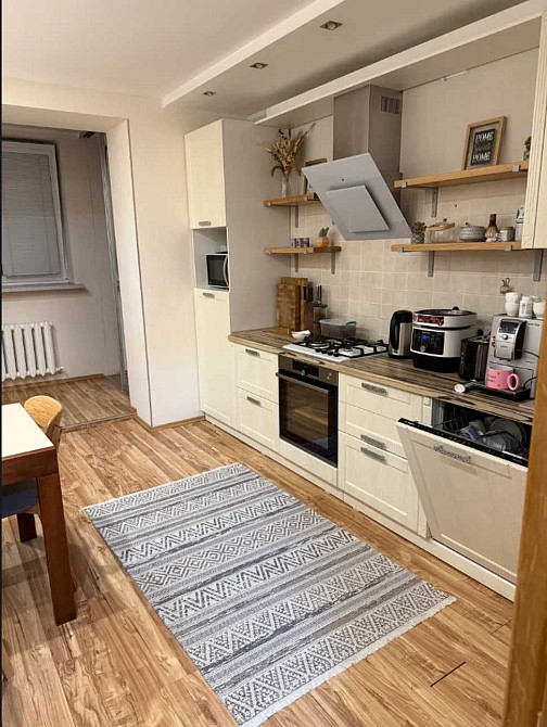 Продам 2к квартиру вул. Наб. Перемоги,136а Днепр - изображение 1