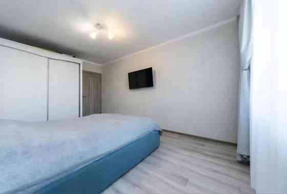 М. Лівобережна, 3-х.кімнатна  квартира з гарним євроремонтом Київ