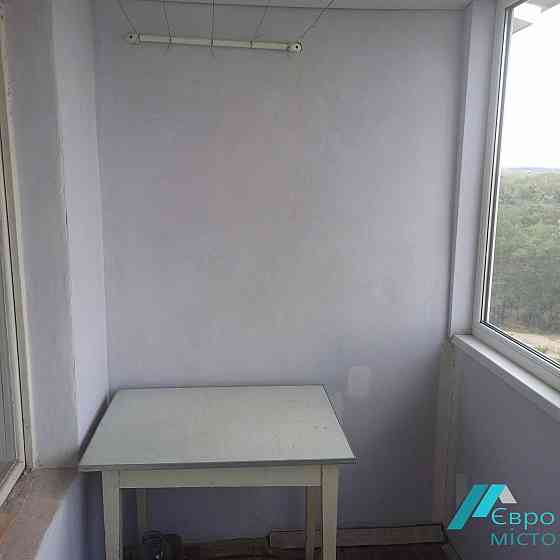 продам  затишну 2 кімнатну квартиру на Південному мкрні Запоріжжя