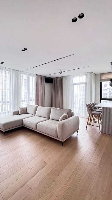 3к. 78м2 ЖК Файна Таун, вул. Салютна 2/9, З Дизайнерським ремонтом! Київ - зображення 1