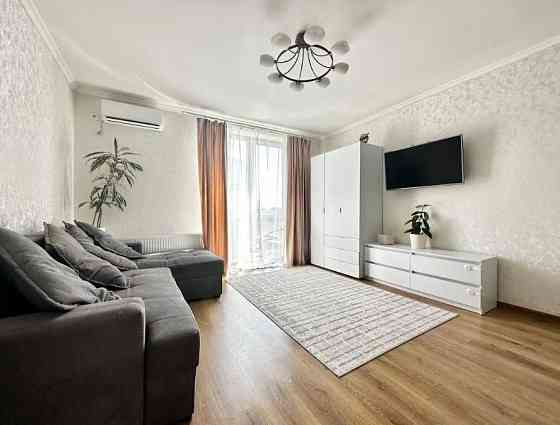 ДУЖЕ КЛАСНА Євро 2кк - 42м2 / Мінімальне оформлення Чайки (Київська обл.)