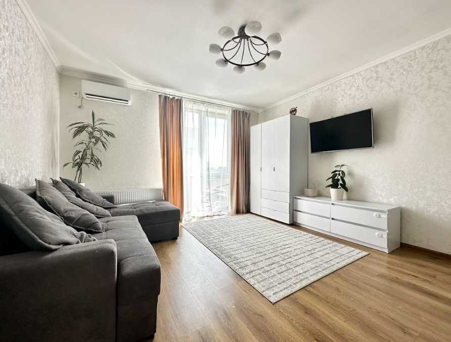 ДУЖЕ КЛАСНА Євро 2кк - 42м2 / Мінімальне оформлення Чайки (Киевская обл.) - изображение 1