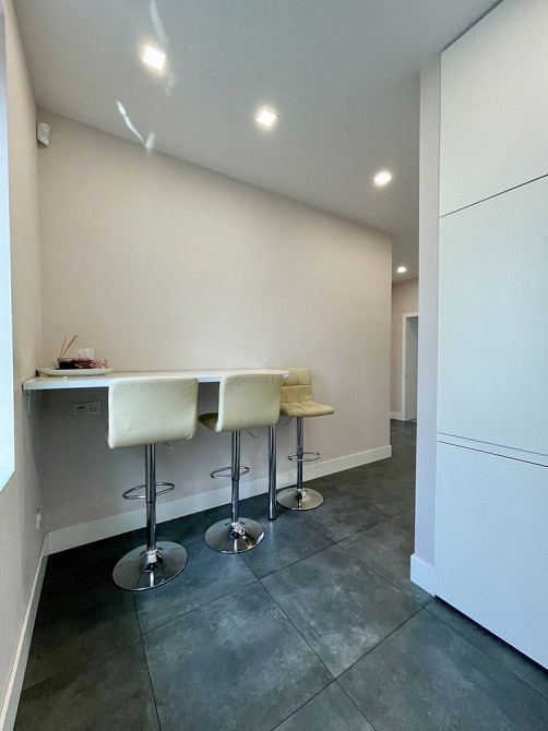 Продажа 2 ком. с АО Центр Каменское (Запорожская обл.) - изображение 2