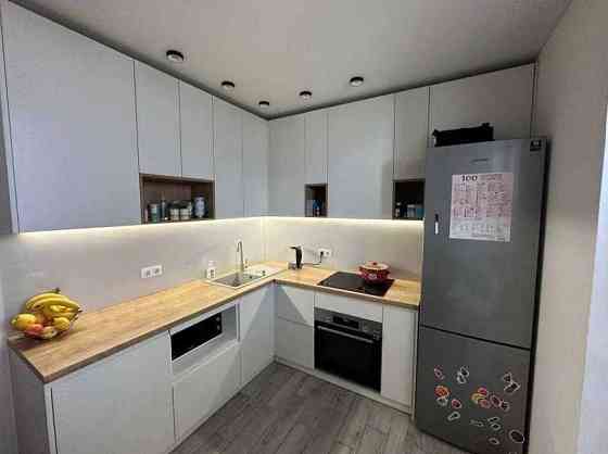 Продам 2 комн кв ЖК Мира 1 Евроремонт 2 этаж мебель техника OA Харьков