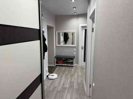 Продам 2 комн кв ЖК Мира 1 Евроремонт 2 этаж мебель техника OA Харьков