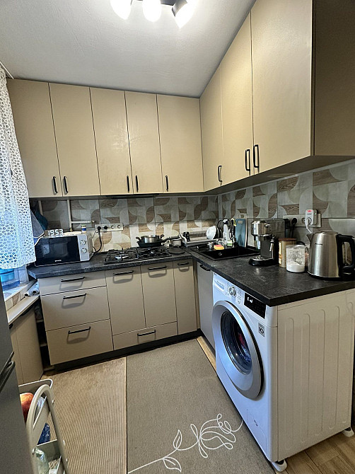 Продається 3 кімн. Кв. Вул. Сечені Ужгород - зображення 1