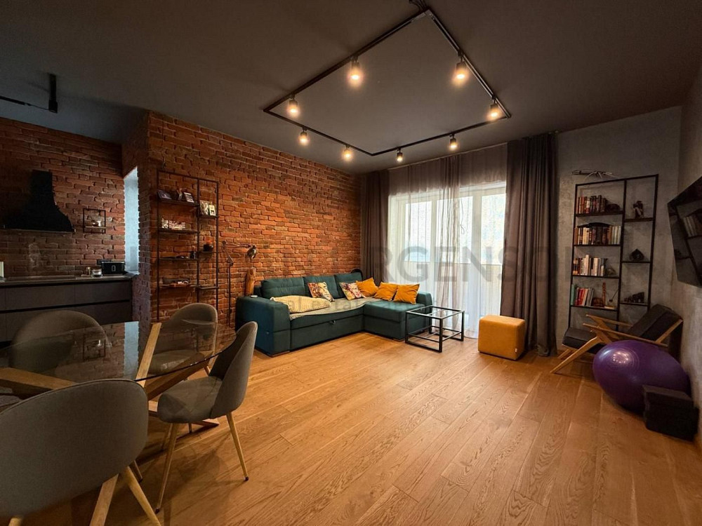 Продаж 2к квартири 64 м.кв / Центр Ужгород - зображення 1