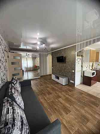 Продажа 2х ком кв, на 98 квартале ( ул Ярослава Мудрого) Кривой Рог