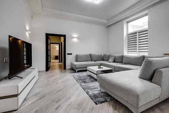 Терміново! Продаж 3 кімнатна квартира вул. Дорошенка Львов