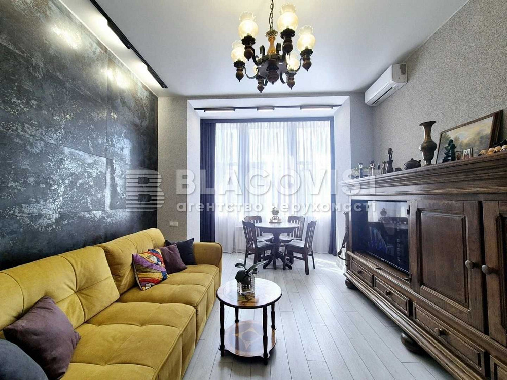 Продаж 1-к квартири 43м, ремонт 2024р Хрещатик Липки Бесарабська площа Київ - зображення 1