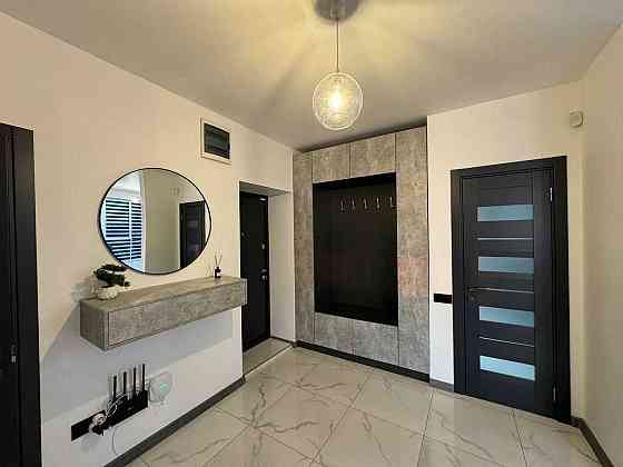 Продаж Сучасної 3 кім. Квартири 85 м2 в обжитій Новобудові район Арсен Івано-Франківськ