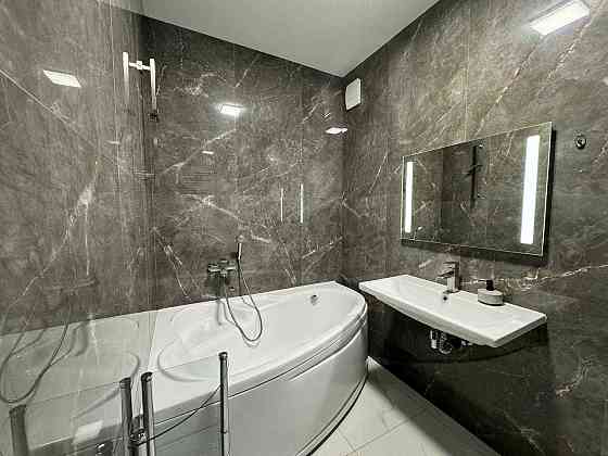 Продаж Сучасної 3 кім. Квартири 85 м2 в обжитій Новобудові район Арсен Івано-Франківськ