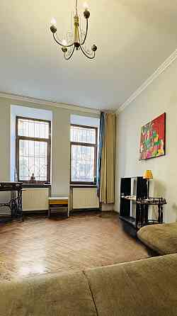 Продам 3к квартиру! Центр!Оперний!Краківський базар!Форум! Львов