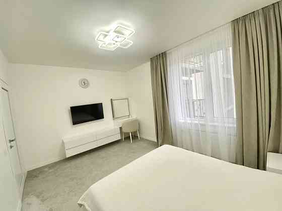 Продаж квартири. Вул. Незалежності. 94 м². Річка.Майзлі.Меблі.Техніка. Івано-Франківськ