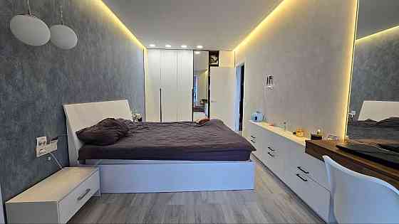 Продам 2х кім квартиру Центр Днепр