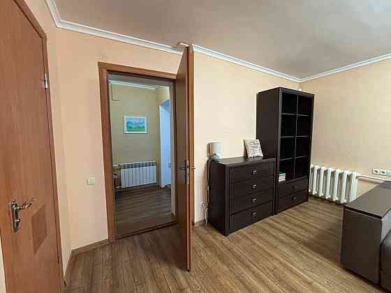 Продам большую 46 м. кв квартиру (Кухня-студия +спальня)Рабочая,центр Днепр