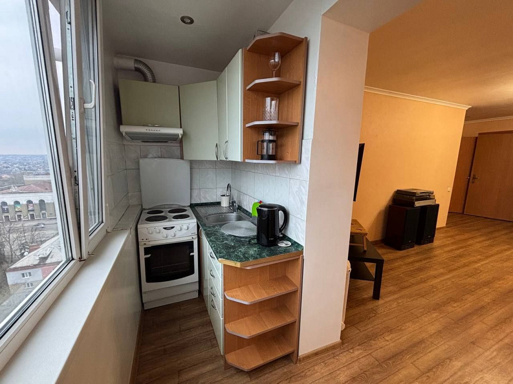 Продам большую 46 м. кв квартиру (Кухня-студия +спальня)Рабочая,центр Днепр - изображение 8