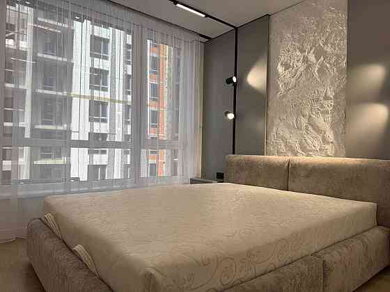 Дизайнерська однокімнатна в якісному Жк, газ, низький поверх,ТЕРМІНОВО Івано-Франківськ