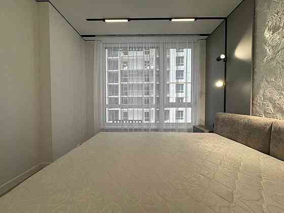 Дизайнерська однокімнатна в якісному Жк, газ, низький поверх,ТЕРМІНОВО Івано-Франківськ