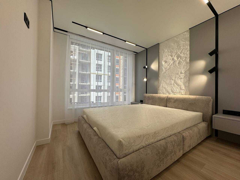 Дизайнерська однокімнатна в якісному Жк, газ, низький поверх,ТЕРМІНОВО Івано-Франківськ - зображення 2