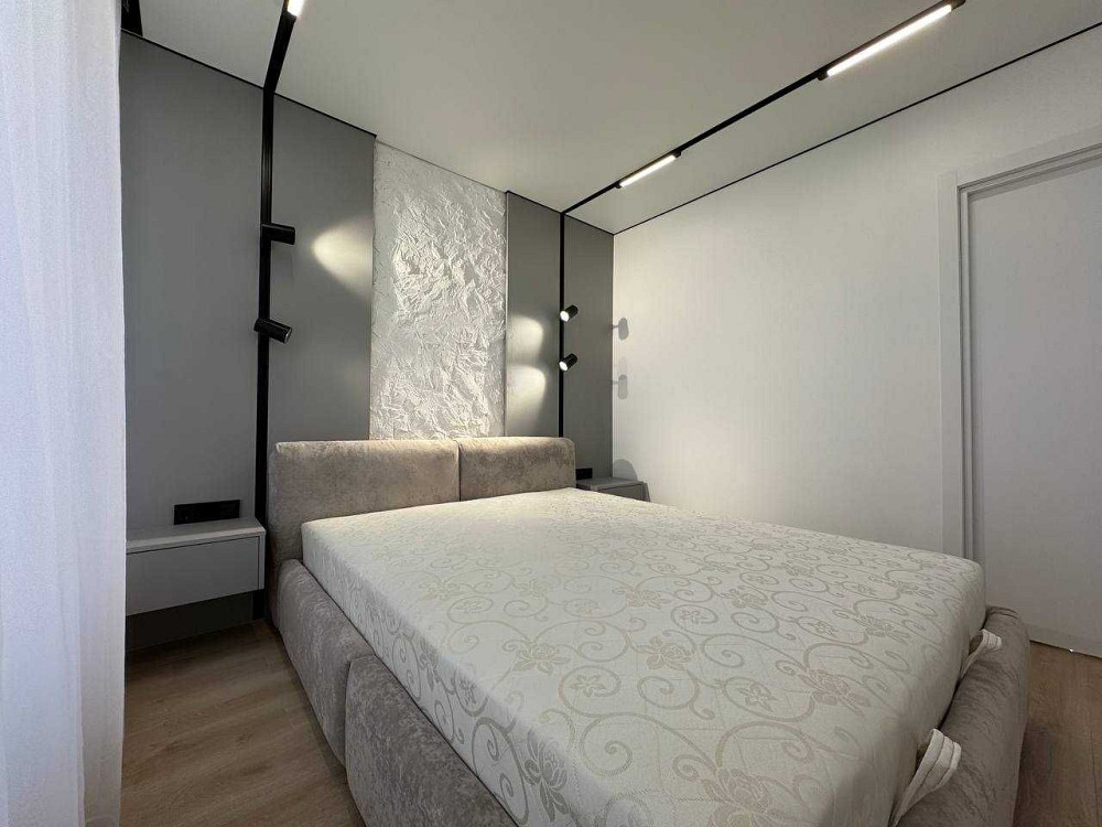 Дизайнерська однокімнатна в якісному Жк, газ, низький поверх,ТЕРМІНОВО Івано-Франківськ - зображення 4