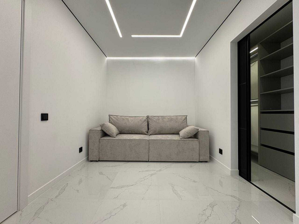 Дизайнерська однокімнатна в якісному Жк, газ, низький поверх,ТЕРМІНОВО Івано-Франківськ - зображення 7