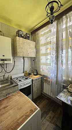 Продам 1 к.кв в центре 2 этаж Чугуев