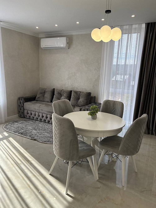 Продається велика 1 кім. квартира 50м² Чернівці - зображення 1