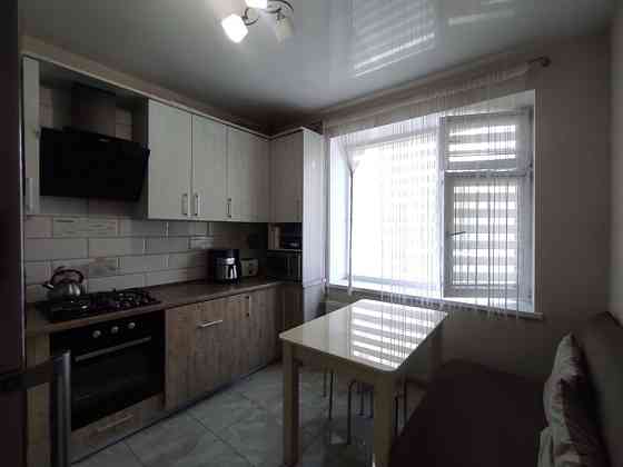 2к квартира на Озерній з меблями та технікою Хмельницький