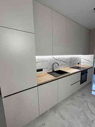 Трехкомнатная квартира с ремонтом в Кадоре на Краснова Odesa