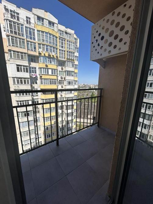 Трехкомнатная квартира с ремонтом в Кадоре на Краснова Odesa - photo 4