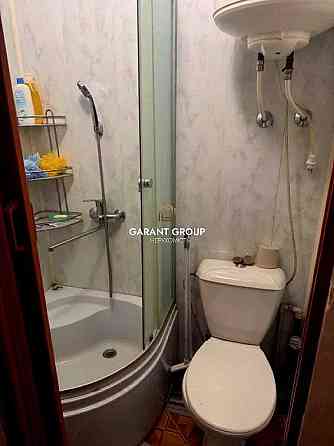 Простора кімната з ремонтом у гуртожитку Odesa