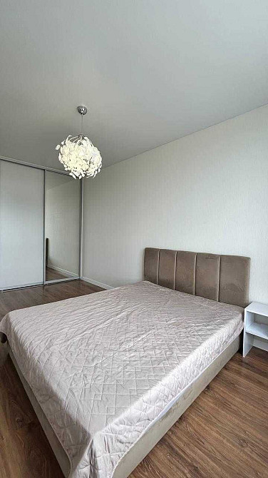 КЛАСНА ВЕЛИКА Євро 2кк - 42м2 /Мінімальне оформлення Ирпень - изображение 5