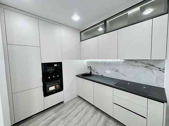 Одноеомнатная квартиоа с ремонтом в Кадоре на Краснова Odesa