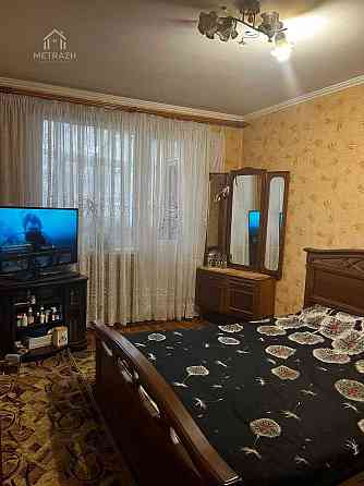 Срочно! Продам 3к квартиру 65м3 улица Садовая 3, пос. Хроли, район ХТЗ Хролы