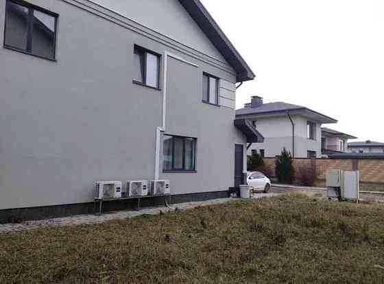 Продам 3-кімнатну квартиру таунхаус будинок Золоті Ключі Слобожанське Слобожанське