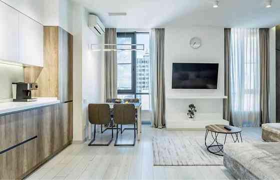 Просторная квартира в элитном ЖК «Башня Чкалов» в самом центре города Odesa