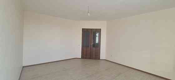 Новобуд з ремонтом, 2кк на дві сторони, балкон з кухні, гардеробна Винница