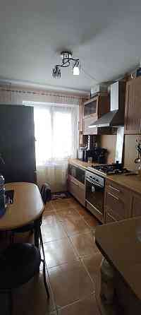 Продаю в Корабельном районе 3- х к.квартиру на третьем этаже. Николаев