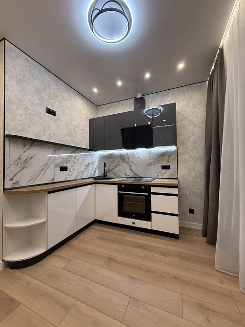 Собственник Продам Свою 1-Квартиру Свежий Ремонт Акварель-2 Лиманка - изображение 1